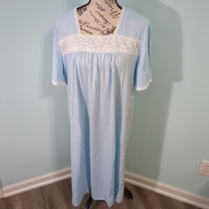 Moon Beams Womens Nightgown Nightie Blue White Comfy Lace grandma core small
